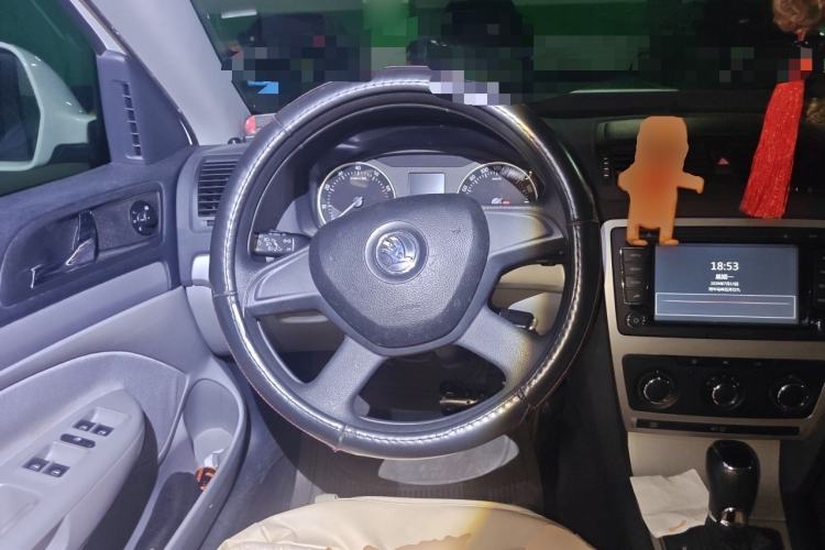 Used Skoda Octavia 2014 1.6L Automatic Yijie Edition Steering Wheel