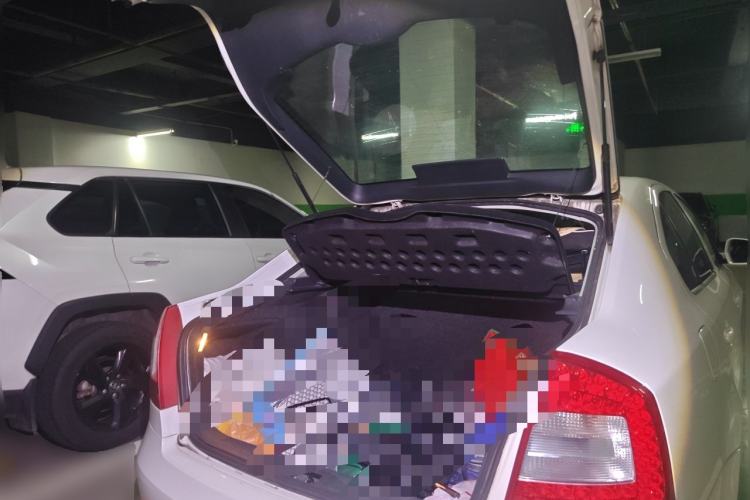 Used Skoda Octavia 2014 1.6L Automatic Yijie Edition Trunk