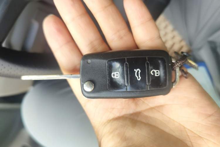 Used Skoda Octavia 2014 1.6L Manual Yijun Edition Vehicle Key