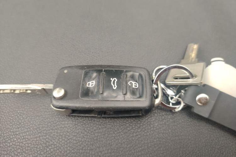 Used Skoda Octavia 2014 1.6L Automatic Yijun Edition Vehicle Key