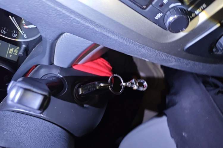 Used Skoda Octavia 2014 1.6L Manual Yijun Edition Vehicle Key