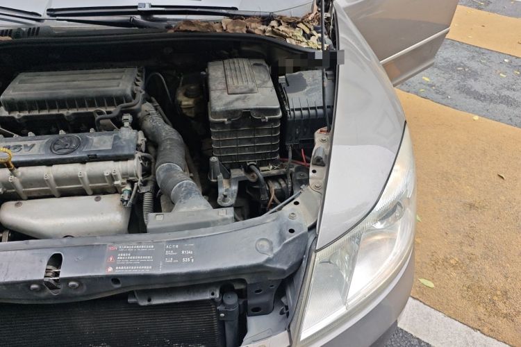 Used Skoda Octavia 2014 1.6L Automatic Yijun Edition Engine Bay Left