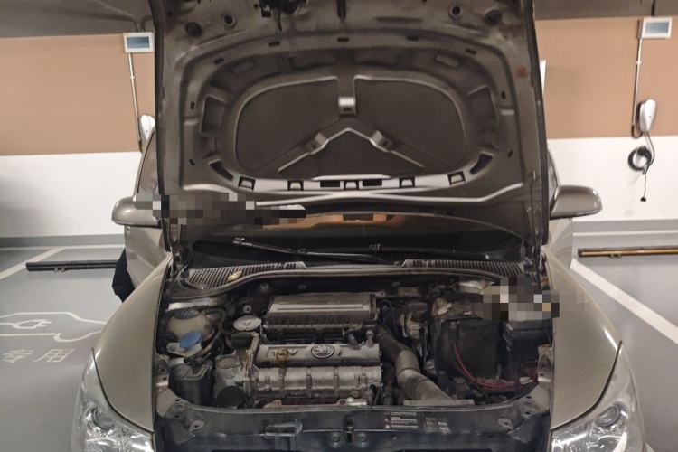 Used Skoda Octavia 2014 1.6L Automatic Yijie Edition Engine Bay
