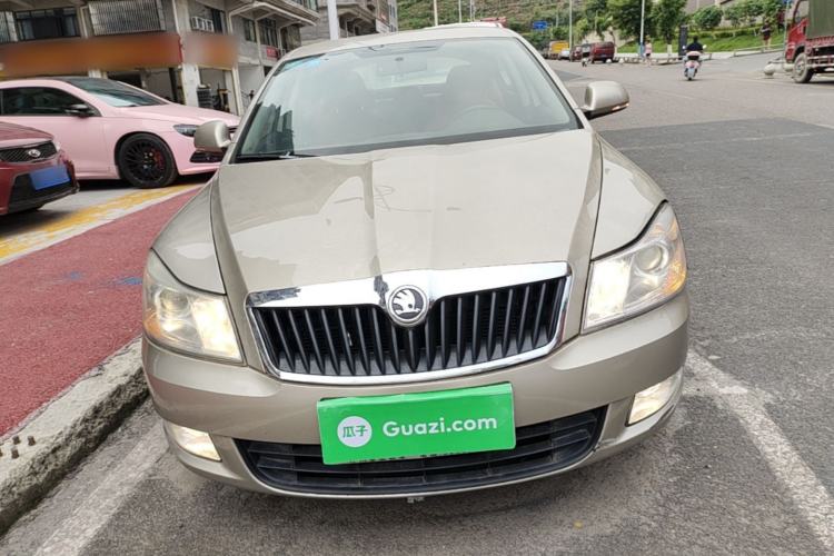 Used Skoda Octavia 2014 1.6L Automatic Yijie Edition Front