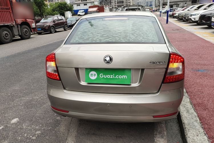 Used Skoda Octavia 2014 1.6L Automatic Yijie Edition Rear