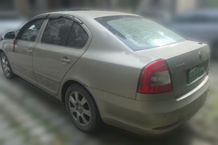 Used Skoda Octavia 2014 1.6L Automatic Yijie Edition Rear Left 45 Deg