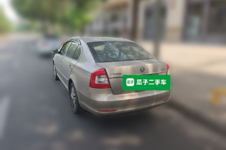 Used Skoda Octavia 2014 1.6L Automatic Yijun Edition Rear Left 45 Deg