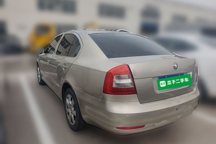 Used Skoda Octavia 2014 1.6L Automatic Yijie Edition Rear Left 45 Deg