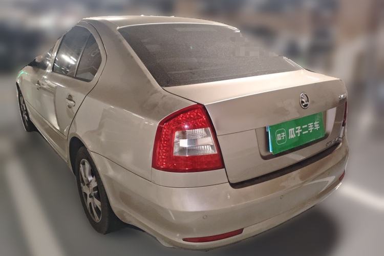 Used Skoda Octavia 2014 1.6L Automatic Yijie Edition Rear Left 45 Deg
