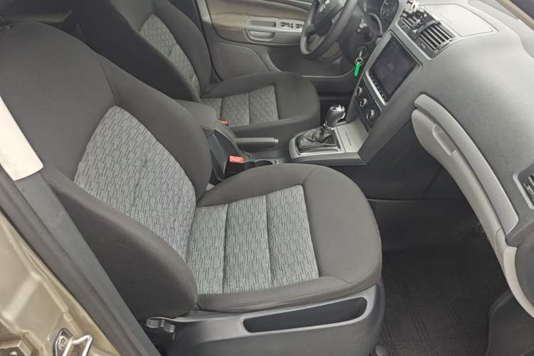 Used Skoda Octavia 2014 2.0L Automatic Yijie Edition Right Front Seat