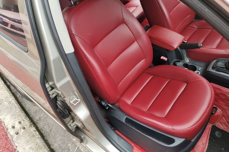 Used Skoda Octavia 2014 1.6L Automatic Yijie Edition Right Front Seat