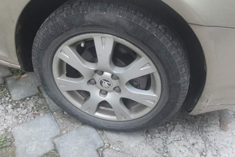Used Skoda Octavia 2014 1.6L Automatic Yijie Edition Right Front Wheel Hub
