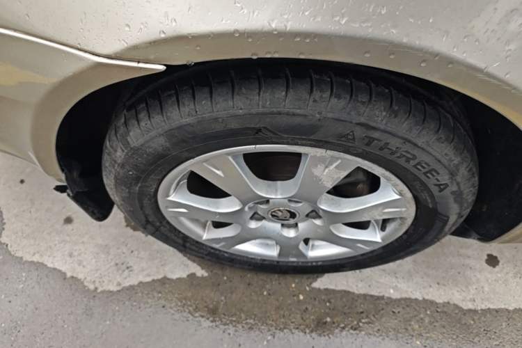 Used Skoda Octavia 2014 2.0L Automatic Yijie Edition Right Rear Wheel Hub