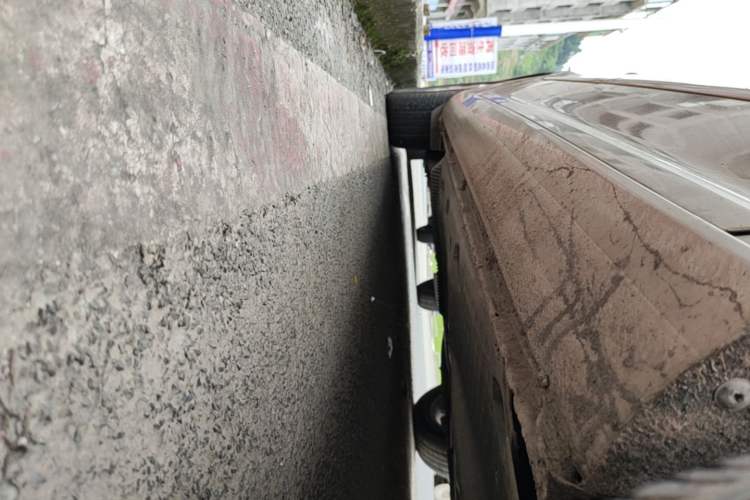 Used Skoda Octavia 2014 1.6L Automatic Yijie Edition Right Side Sill