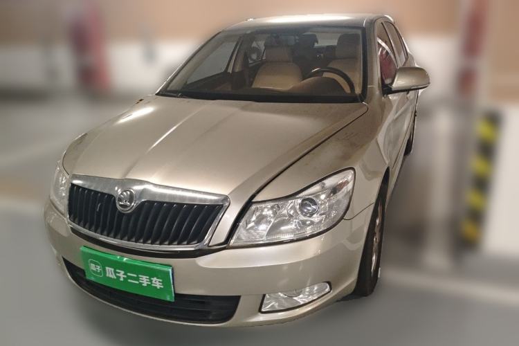 Used Skoda Octavia 2014 1.6L Automatic Yijie Edition Guazi used car, China used car export, Used car for sale, Used cars, Cheapest cars for sale
