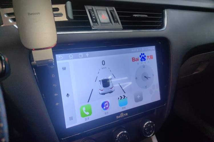 Used Skoda Octavia 2015 1.6L Manual Yijun Edition Audio And AC Panel
