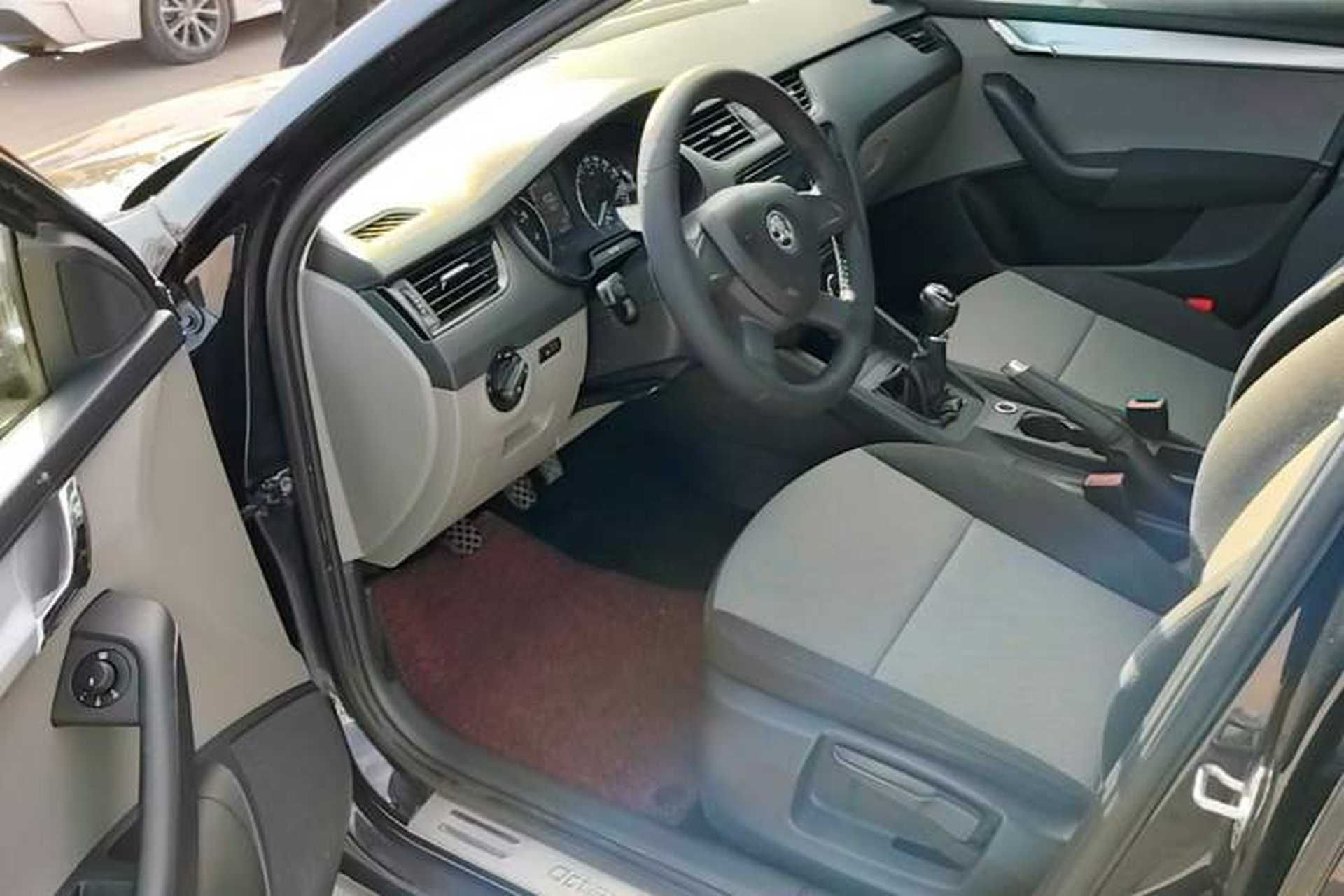 Used Skoda Octavia 2015 1.6L Manual Eado Edition Driver Seat