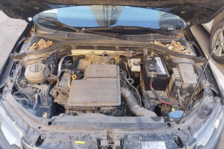 Used Skoda Octavia 2015 1.6L Manual Yijie Edition Engine Bay