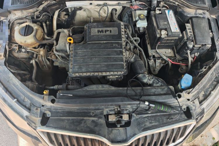 Used Skoda Octavia 2015 1.6L Manual Eado Edition Engine Bay
