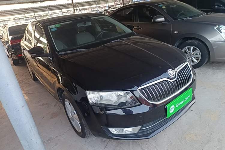 Used Skoda Octavia 2015 1.6L Automatic Yijun Edition Exterior 1