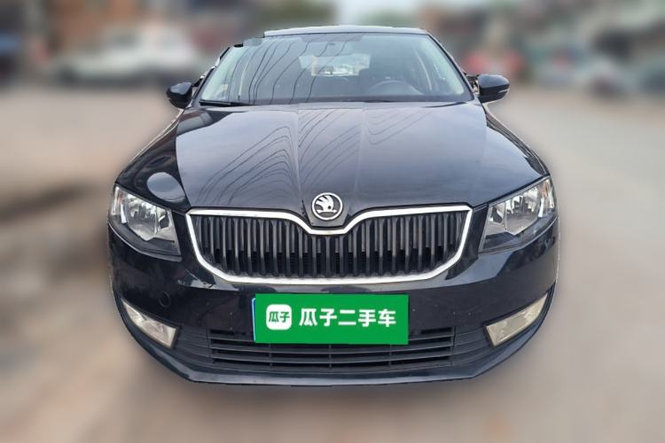 Used Skoda Octavia 2015 1.6L Automatic Eado Edition Front