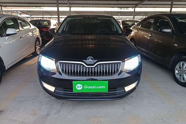 Used Skoda Octavia 2015 1.6L Automatic Yijun Edition Front