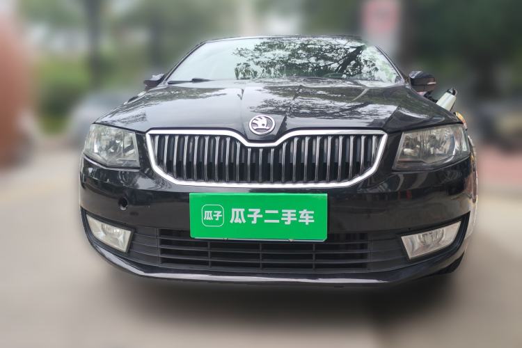Used Skoda Octavia 2015 1.6L Automatic Yijie Edition Front
