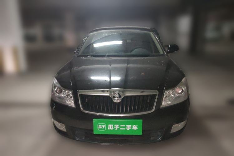 Used Skoda Octavia 2015 Classic Model 1.6L Manual Yijie Edition Front