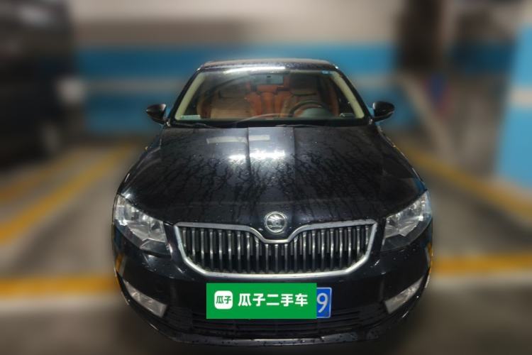 Used Skoda Octavia 2015 1.6L Manual Yijie Edition Front