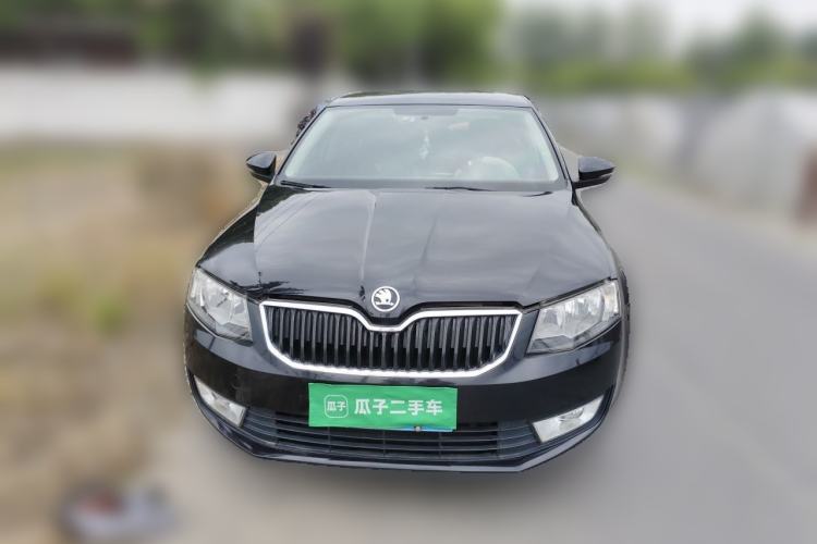Used Skoda Octavia 2015 1.6L Manual Eado Edition Front