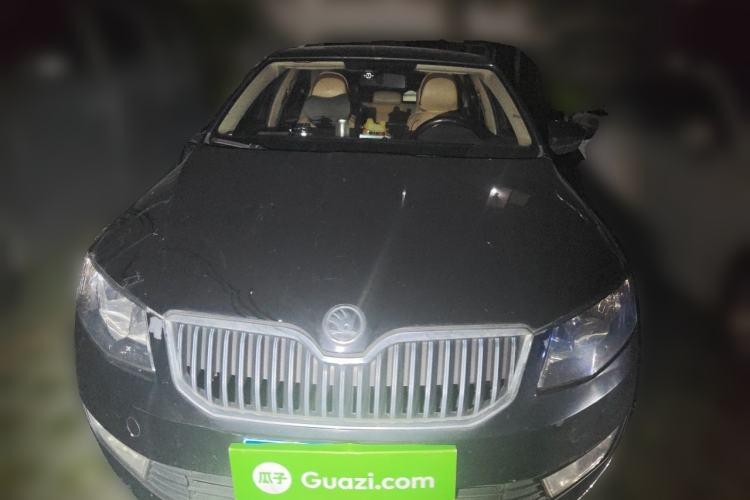 Used Skoda Octavia 2015 1.6L Automatic Yijie Edition Front