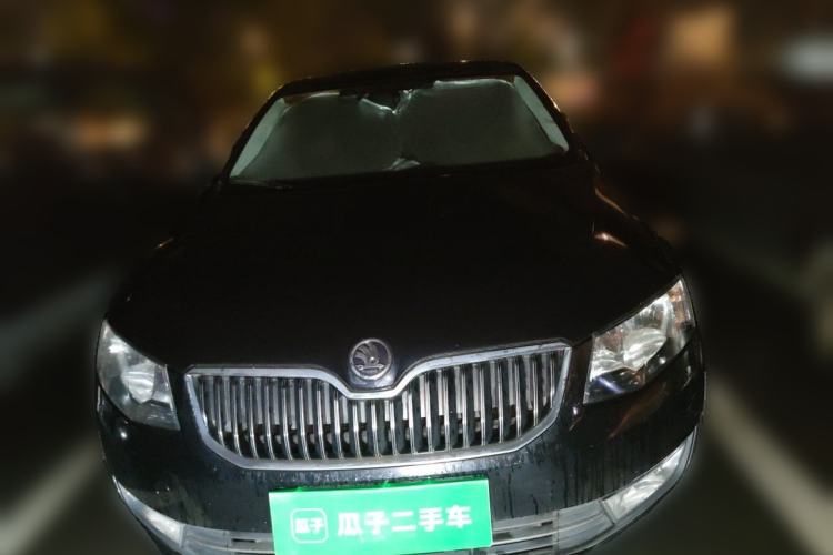 Used Skoda Octavia 2015 1.6L Automatic Yijun Edition Front