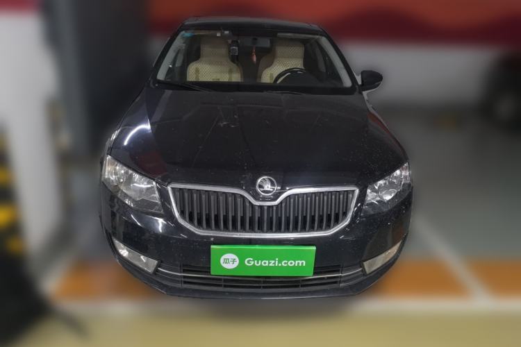 Used Skoda Octavia 2015 1.6L Automatic Yijun Edition Front