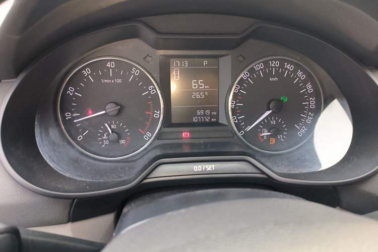 Used Skoda Octavia 2015 1.6L Automatic Eado Edition Instrument Cluster
