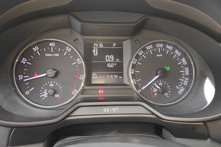 Used Skoda Octavia 2015 1.6L Automatic Eado Edition Instrument Cluster
