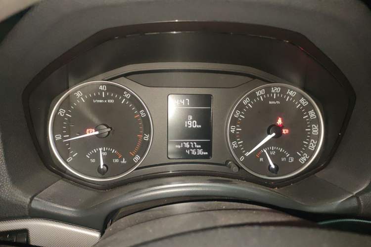 Used Skoda Octavia 2015 Classic Model 1.6L Manual Yijie Edition Instrument Cluster