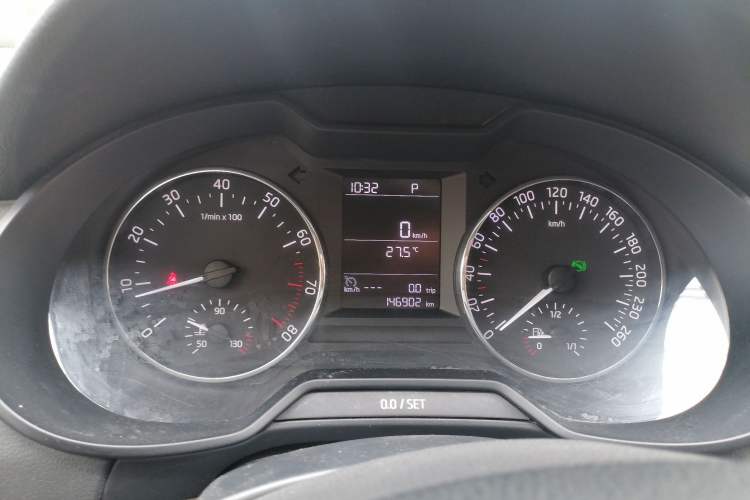 Used Skoda Octavia 2015 1.6L Automatic Yijie Edition Instrument Cluster