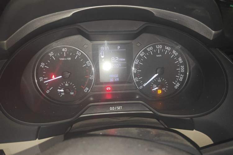 Used Skoda Octavia 2015 1.6L Automatic Yijie Edition Instrument Cluster