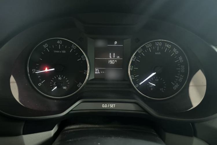 Used Skoda Octavia 2015 1.6L Automatic Eado Edition Interior 3
