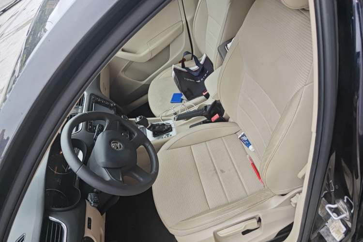 Used Skoda Octavia 2015 1.6L Automatic Yijie Edition Left Front Seat