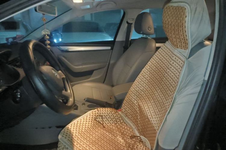 Used Skoda Octavia 2015 1.6L Automatic Yijie Edition Left Front Seat