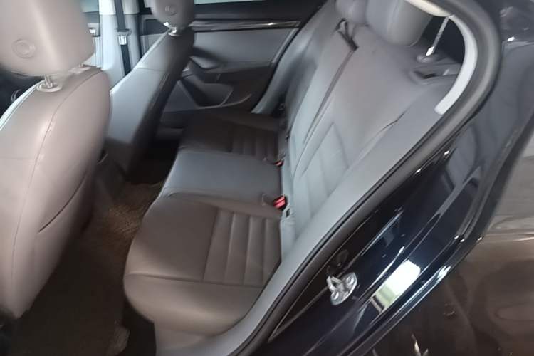 Used Skoda Octavia 2015 1.6L Automatic Yijun Edition Left Rear Seat