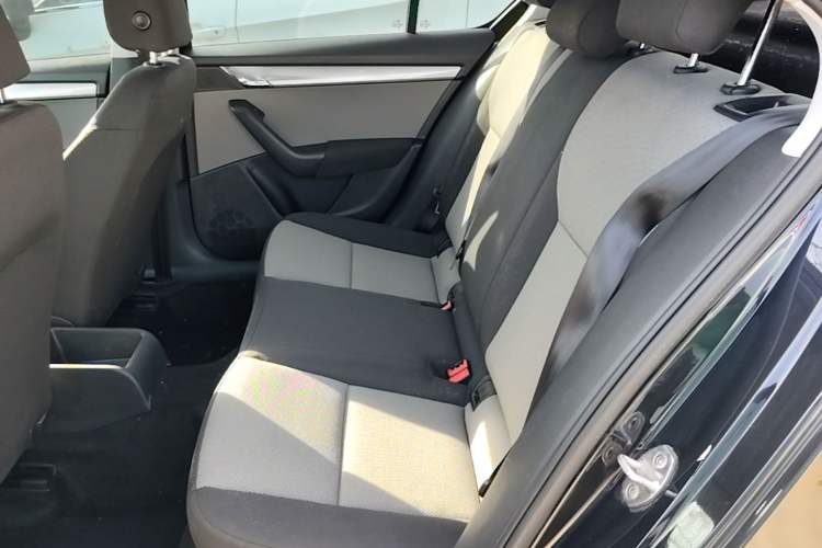 Used Skoda Octavia 2015 1.6L Manual Eado Edition Left Rear Seat