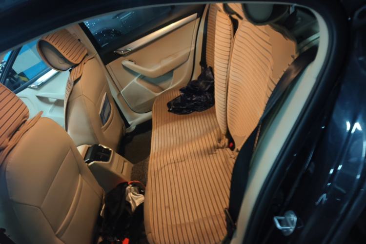 Used Skoda Octavia 2015 1.6L Manual Yijie Edition Left Rear Seat