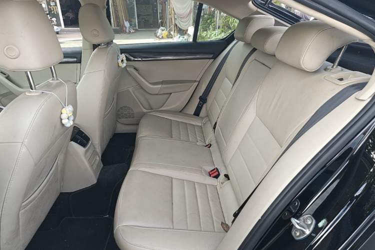 Used Skoda Octavia 2015 1.6L Manual Yijun Edition Left Rear Seat