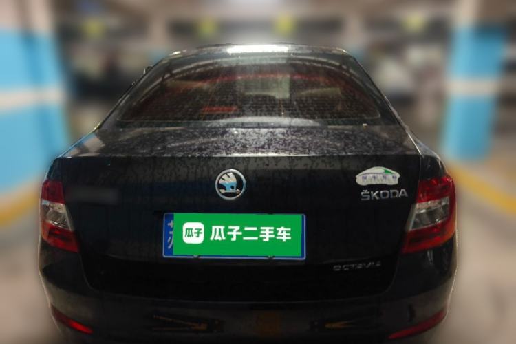 Used Skoda Octavia 2015 1.6L Manual Yijie Edition Rear