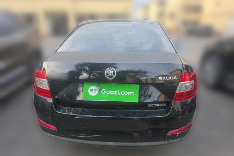 Used Skoda Octavia 2015 1.6L Automatic Yijie Edition Rear