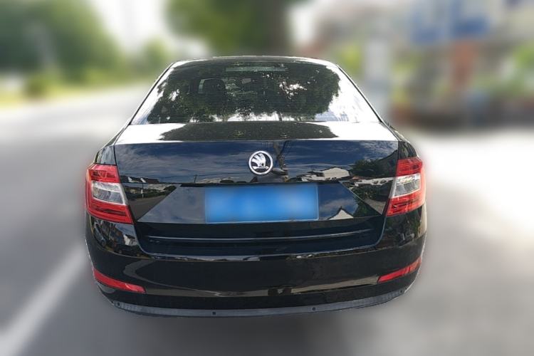 Used Skoda Octavia 2015 1.6L Manual Yijun Edition Rear