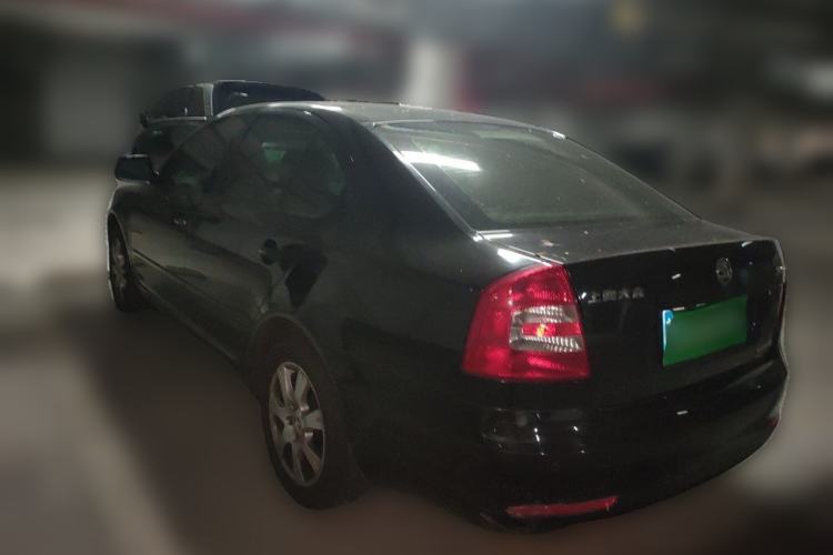 Used Skoda Octavia 2015 Classic Model 1.6L Manual Yijie Edition Rear Left 45 Deg