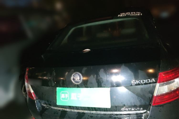 Used Skoda Octavia 2015 1.6L Automatic Yijun Edition Rear